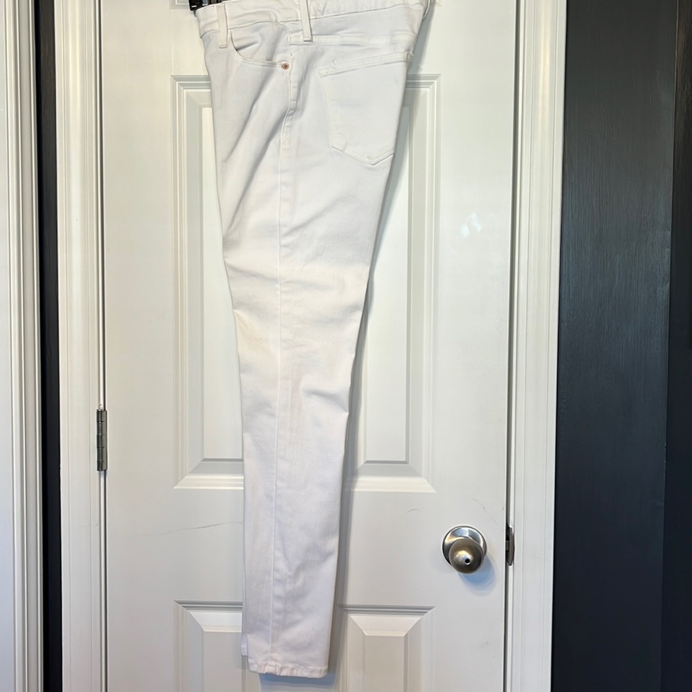 Old Navy rockstar, mid rise, white jeans